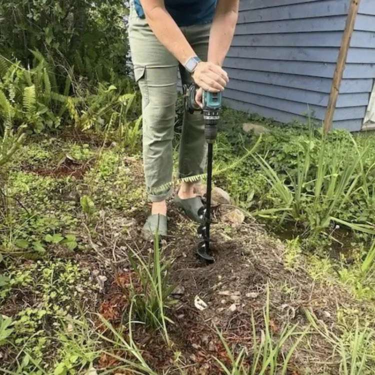 SoilBuster Garden Auger Drill Bit - 3-Inch Heavy-Duty Spiral Tool for Planting Bulbs, Flowers, and Vegetables