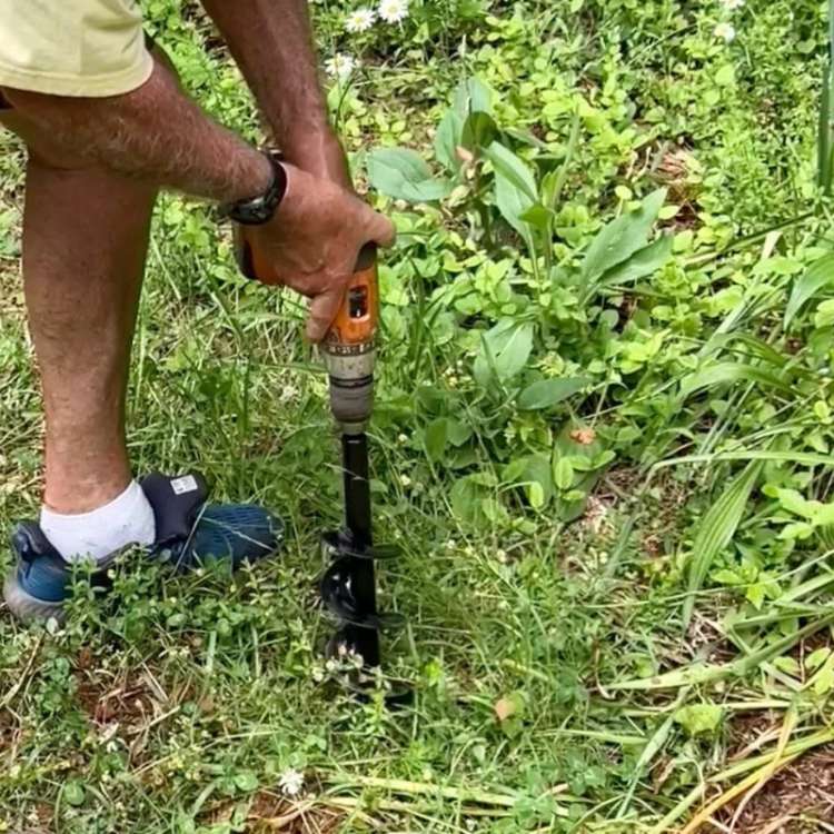 SoilBuster Garden Auger Drill Bit - 3-Inch Heavy-Duty Spiral Tool for Planting Bulbs, Flowers, and Vegetables