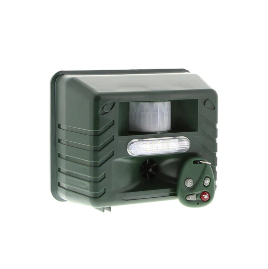 Outdoor Ultrasonic Bird Repeller | Effective, Humane Woodpecker Deterrent for Gardens, Patios & Farms