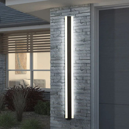 Smart LED Outdoor Wall Light with Light Sensor – Remote Control & Dimmable Features