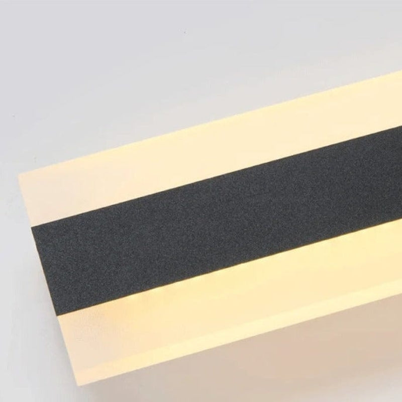 Smart LED Outdoor Wall Light with Light Sensor – Remote Control & Dimmable Features