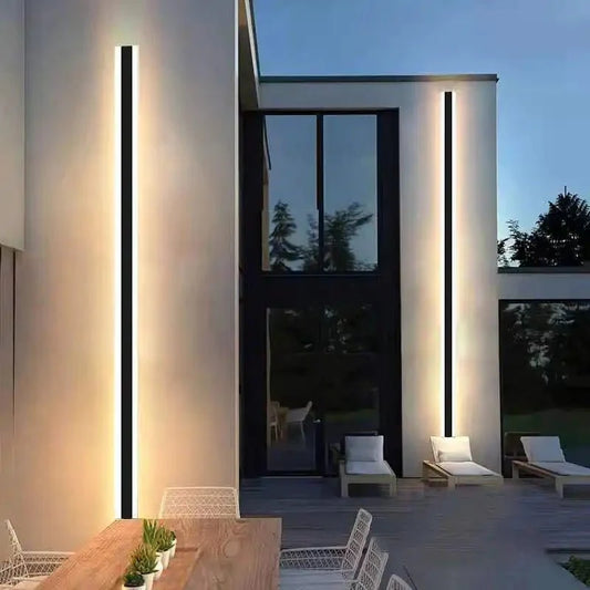 Smart LED Outdoor Wall Light with Light Sensor – Remote Control & Dimmable Features