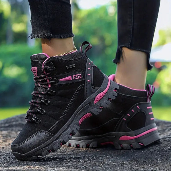 Women's Wide Fit Winter Hiking Boots with Arch Support | Stylish & Functional