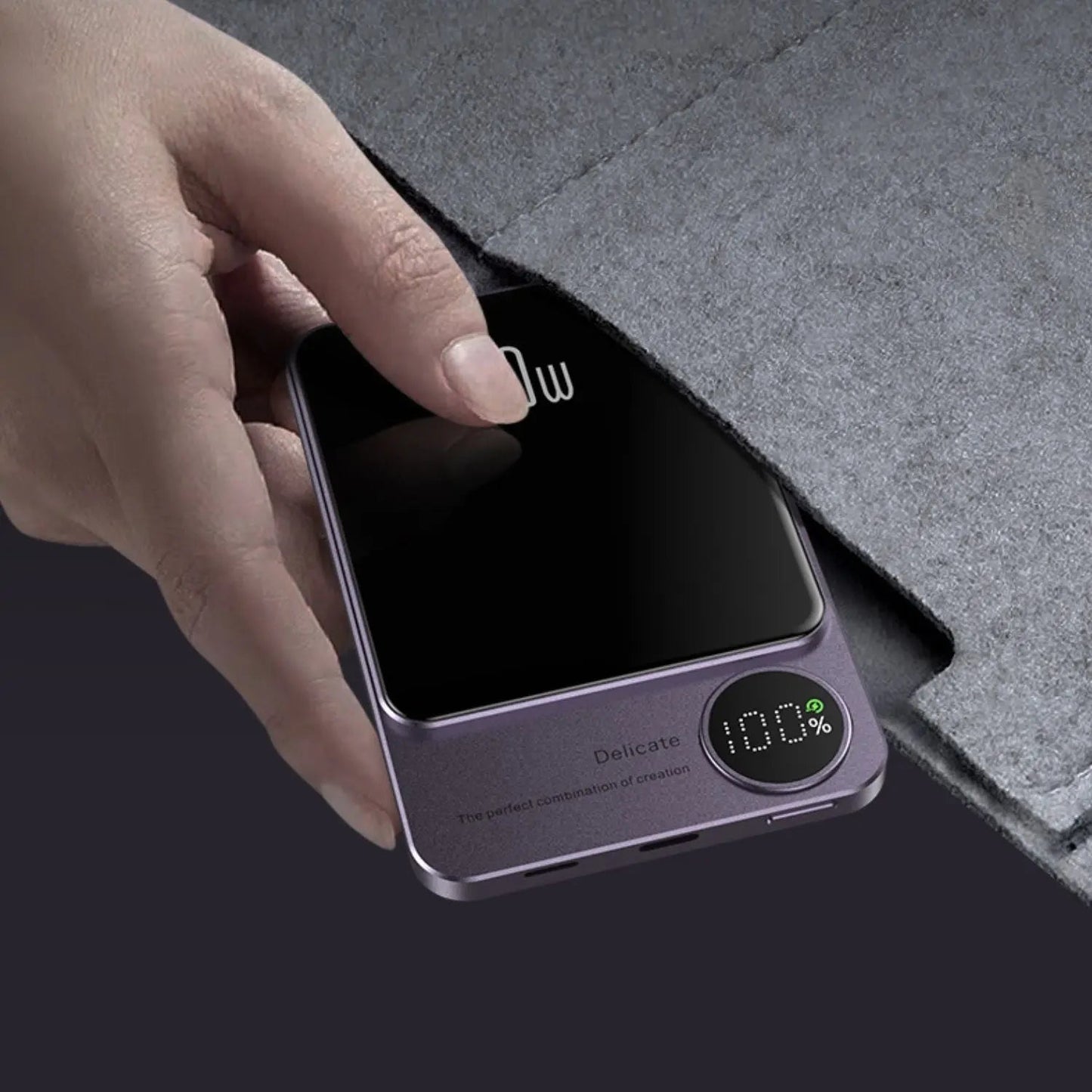 Sleek Magnetic Fast Charging Power Bank – Wireless, High-Capacity Backup Battery for All Devices