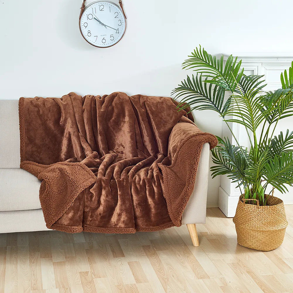 Waterproof Plush Blanket | Stain-Resistant, Reversible Design for Furniture Protection and Cozy Comfort