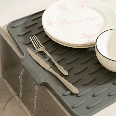 Heat-Proof Silicone Drying Mat | Fast Drying, Slip-Free & Space-Saving for Kitchen Organization