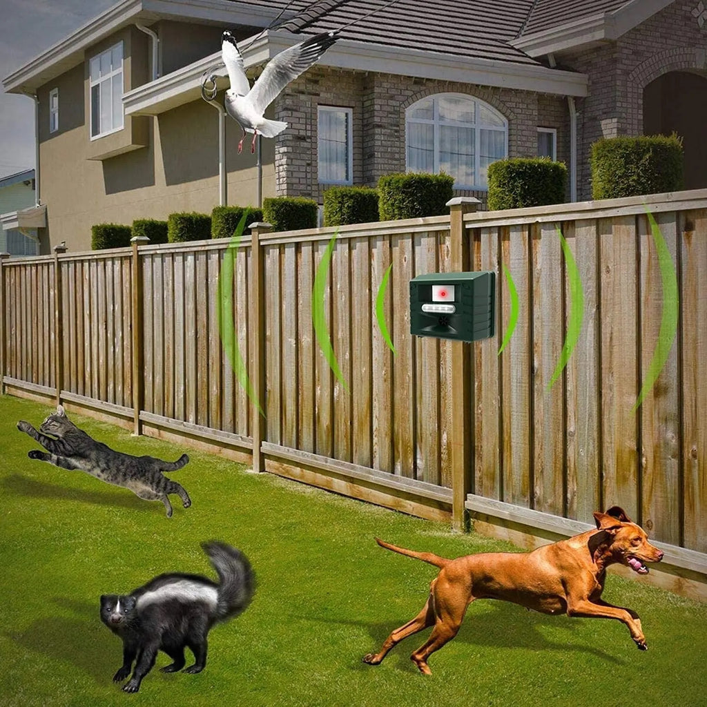 Outdoor Ultrasonic Bird Repeller | Effective, Humane Woodpecker Deterrent for Gardens, Patios & Farms