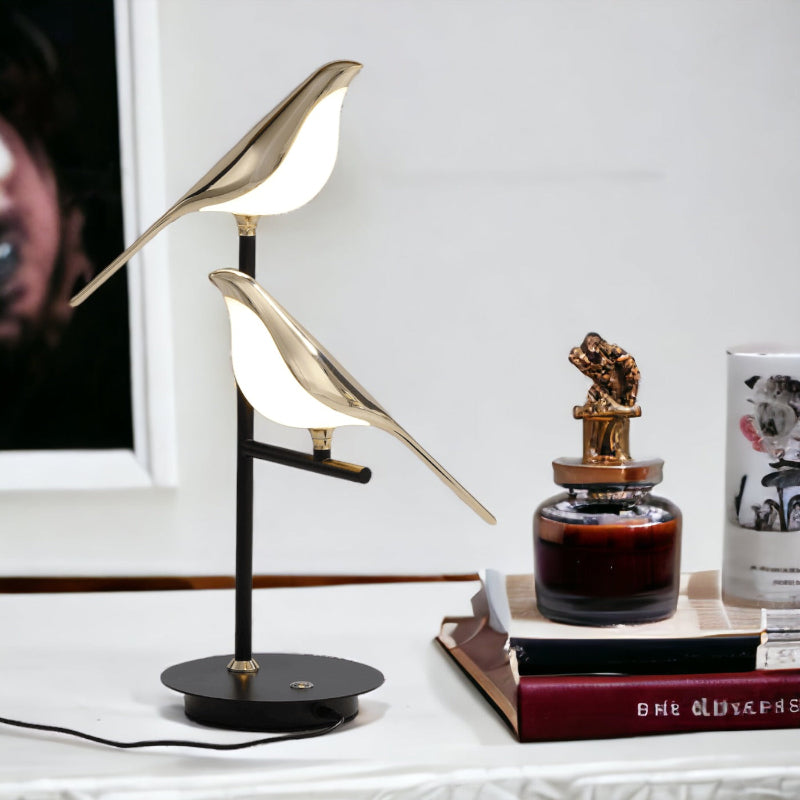 Charming Bird Wall Light – Elegant Animal-Shaped Lamp for a Cozy Room Ambience