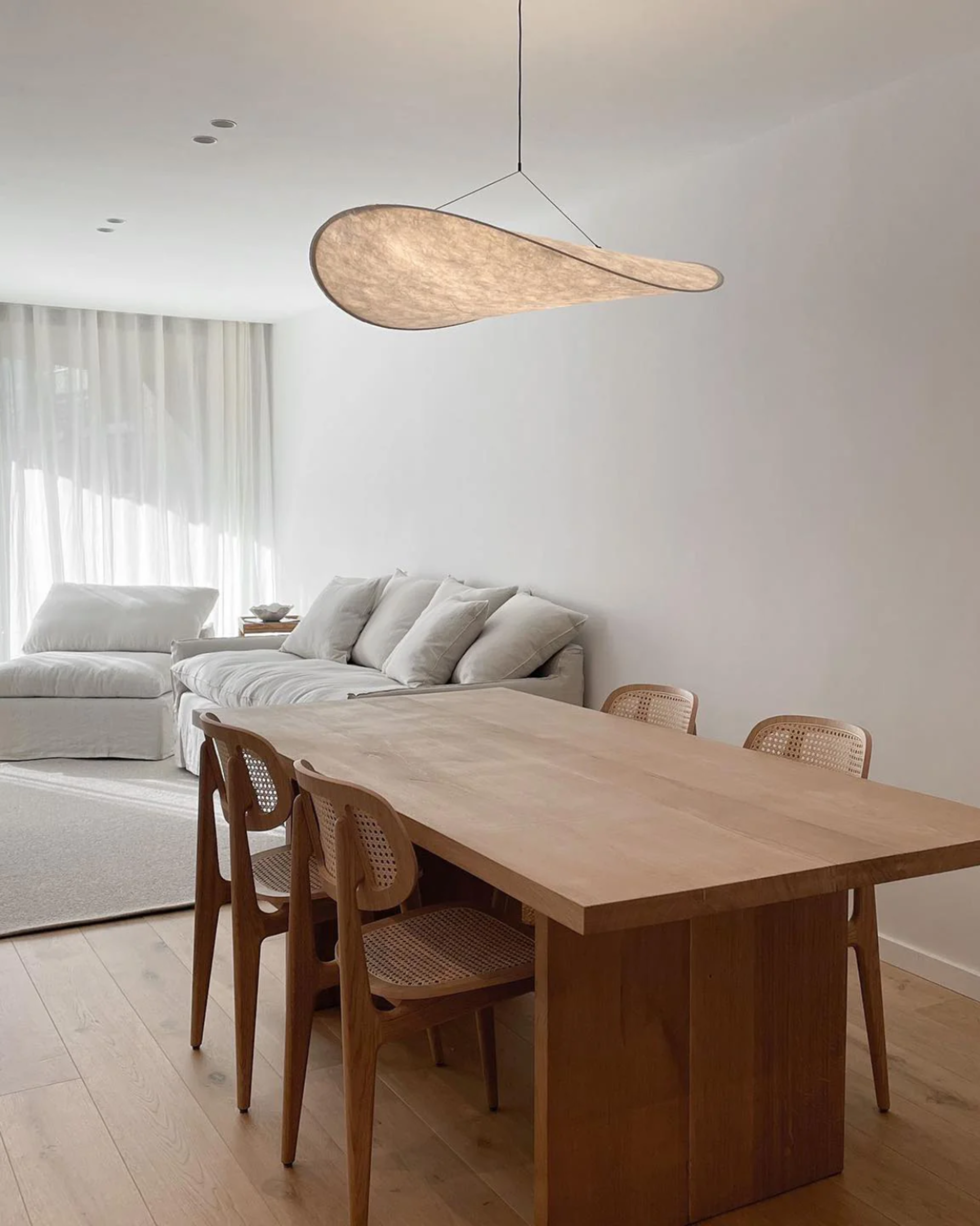 Japandi Style Table Lamp - Modern Minimalist Design with Wooden Base - Perfect for Living Room & Bedroom Decor