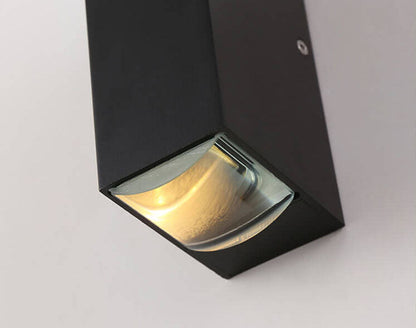 LED Waterproof Outdoor Wall Sconce | Modern Rectangular Design. Energy-Efficient 600-1000 Lumens for Patios & Gardens