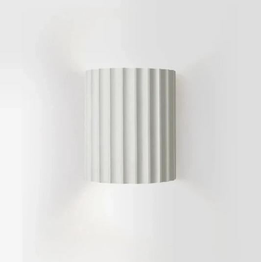 Contemporary Resin Wall Lamp | Double-Sided Light Diffusion & Ideal for Modern Living Spaces, Bedrooms, Hallways