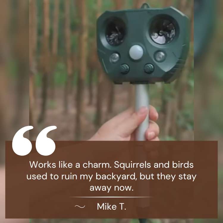 Ultrasonic Bird & Pest Repeller Device - Effective Pest Control for Gardens, Yards & Outdoor Spaces