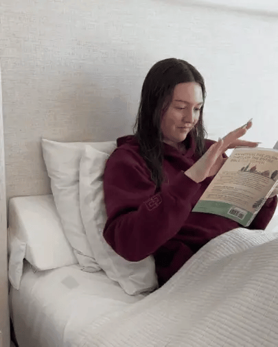 Gap Filler Wedge Pillow | Adjustable Height, Compact Design & Ideal for Twin, Queen, King Beds and Sofas