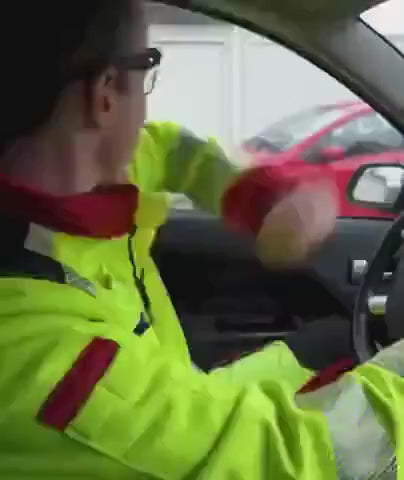 Car Safety Hammer – Essential Auto Escape Tool & Window Breaker for Emergency Situations