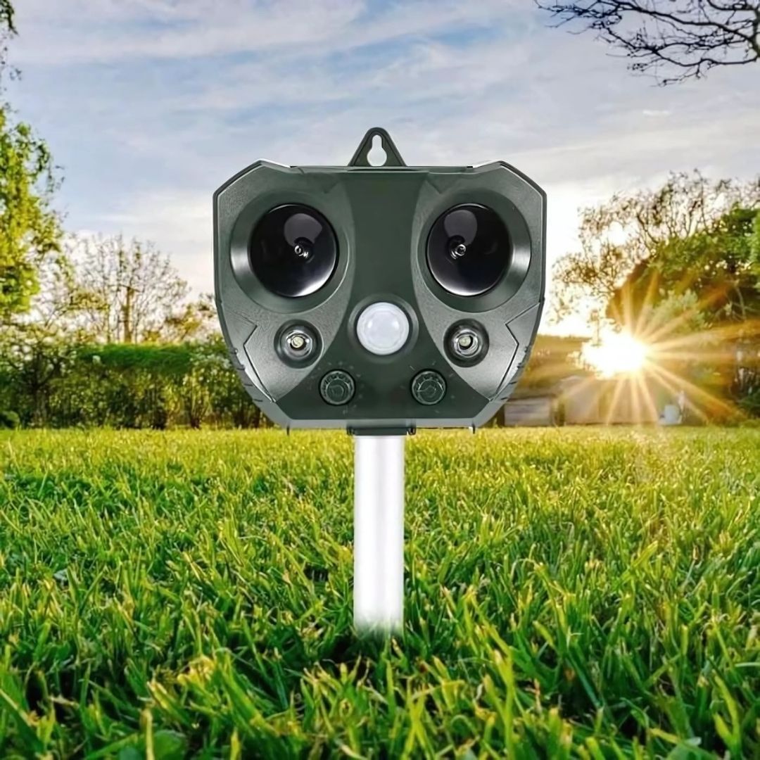 Ultrasonic Bird & Pest Defender | Solar-Powered, Weatherproof & Effective for Garden Protection